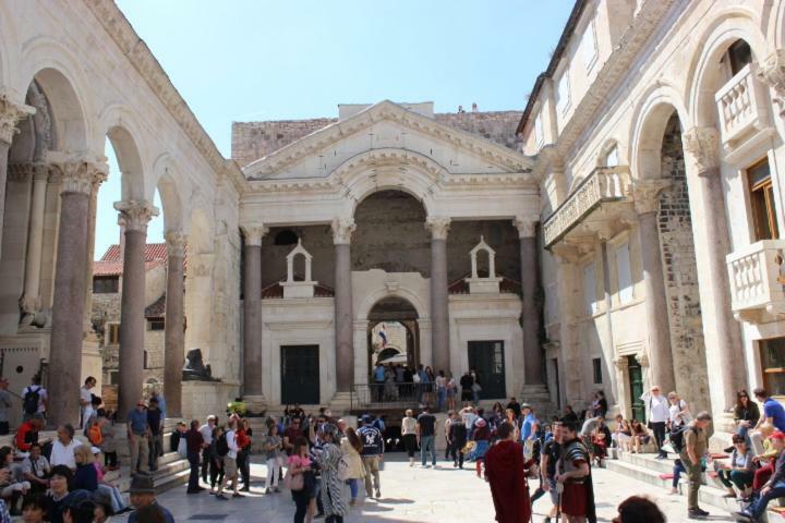 The Suites At Central Split Exterior photo